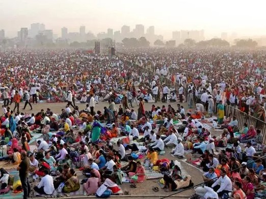 印度孟买一颁奖活动上，百万人曝晒 5 个小时致多人中暑死亡（2023印度中暑死亡）