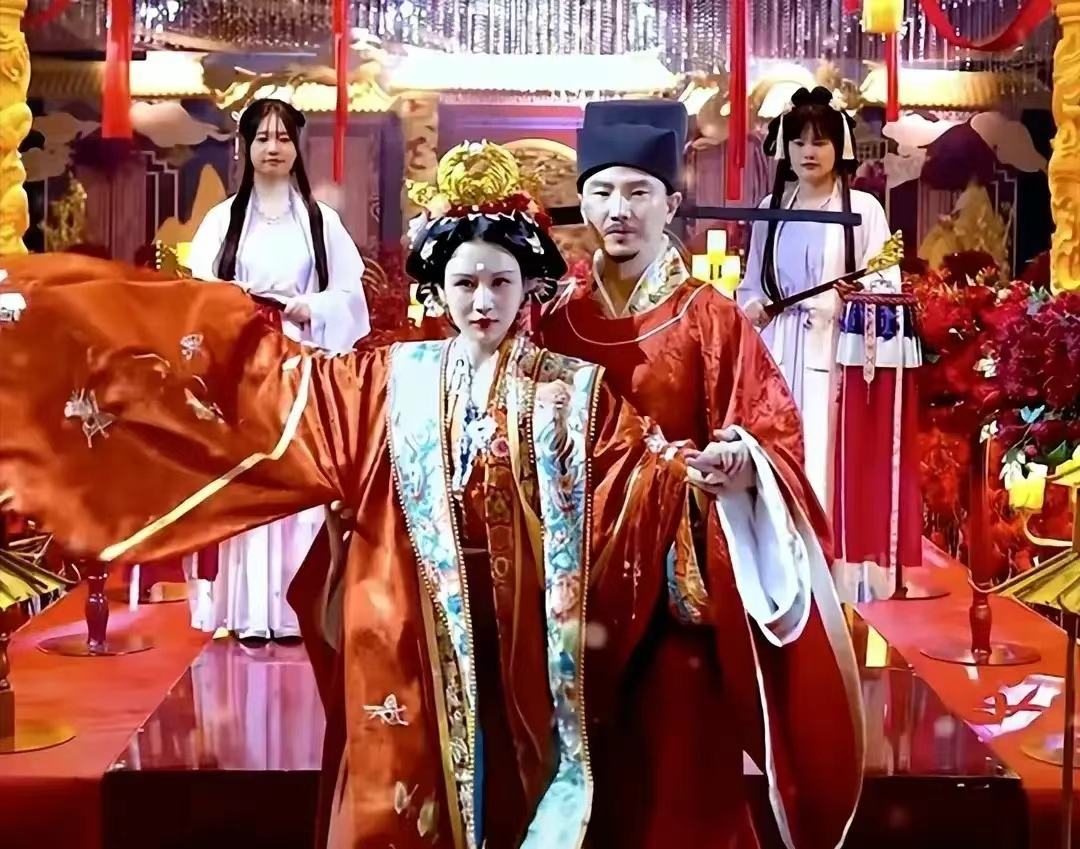 网红国岳夫妇中式婚礼疑似作秀？是否属实